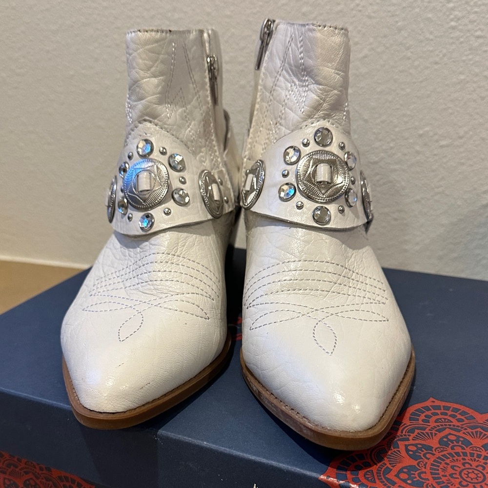 Carlos by Carlos Santana White Embellished Ankle Boots - Picture 5 of 10